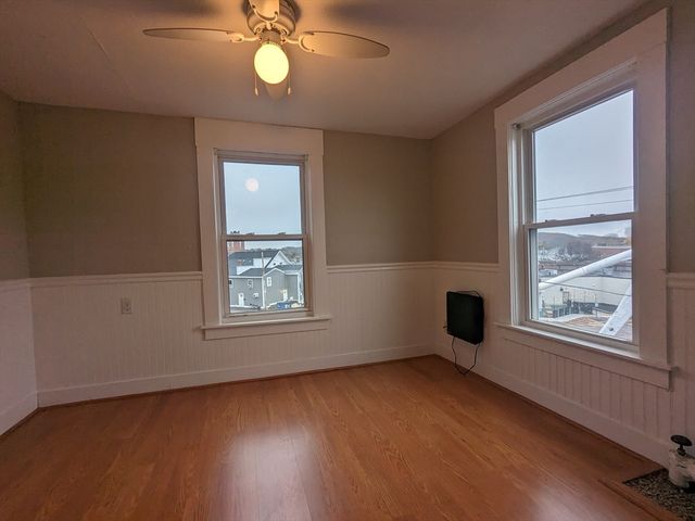 7 Congress St. 4, Milford, MA 01757