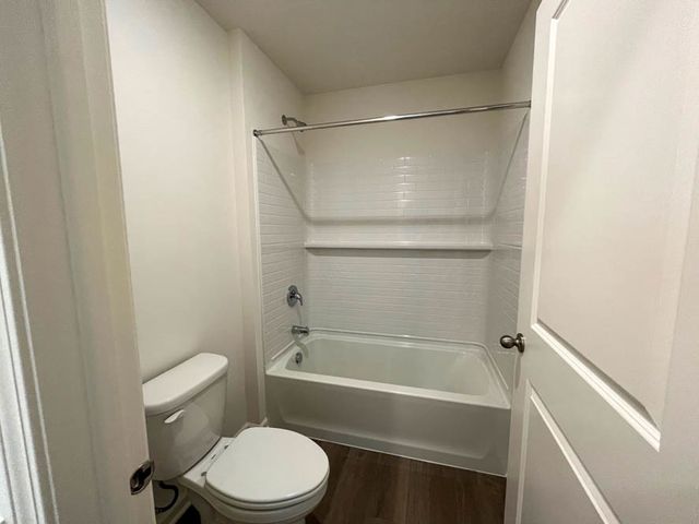 996 Sapphire Lane, Montgomery, IL 60538