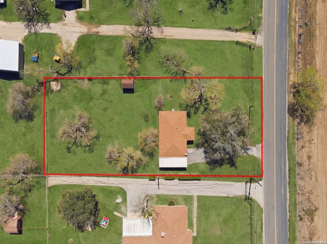 8042 Knowlton Rd, San Antonio, TX 78263