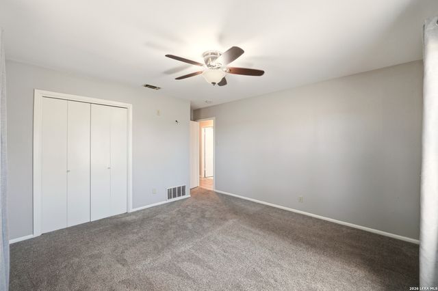 8042 Knowlton Rd, San Antonio, TX 78263