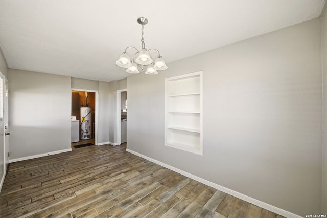 8042 Knowlton Rd, San Antonio, TX 78263