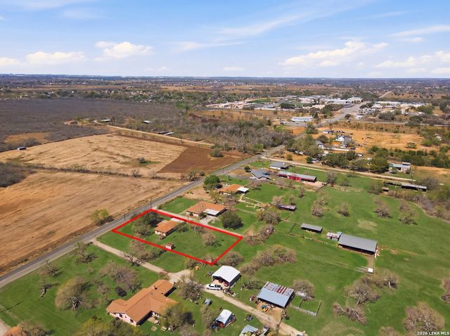 8042 Knowlton Rd, San Antonio, TX 78263