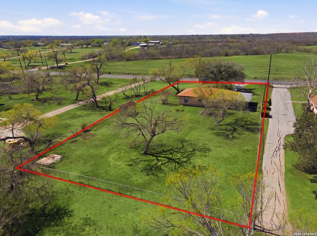 8042 Knowlton Rd, San Antonio, TX 78263
