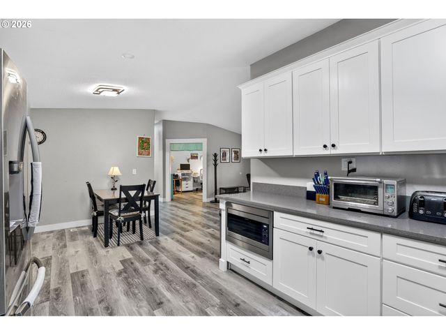 2905 Ne 206TH Pl, Fairview, OR 97024