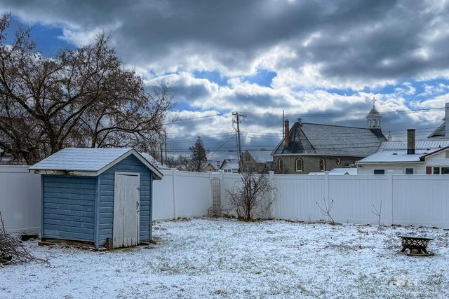 23 Riverside Avenue, Plattsburgh, NY 12901