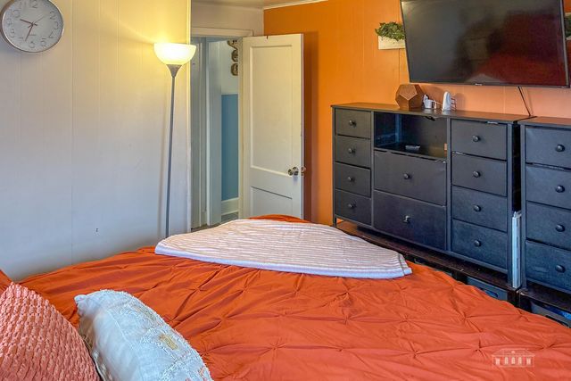 23 Riverside Avenue, Plattsburgh, NY 12901