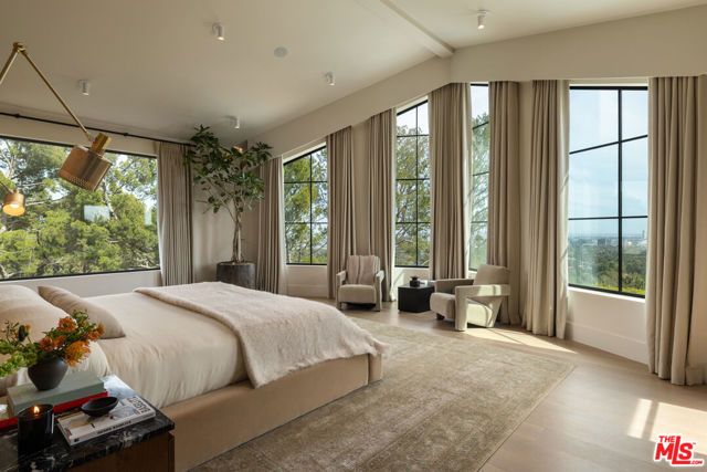 1122 La Altura Road, Beverly Hills, CA 90210