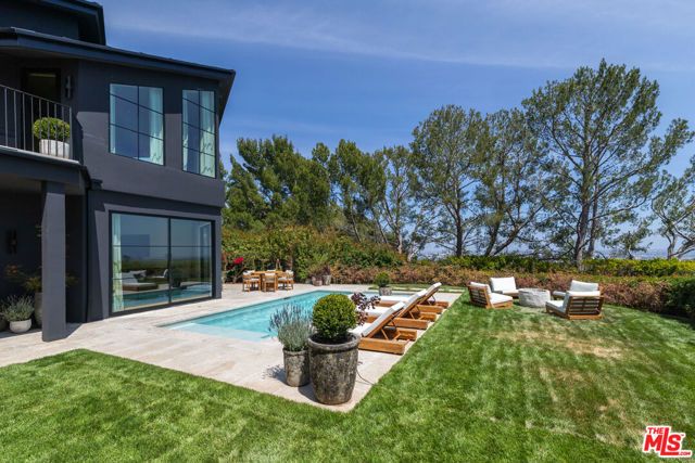 1122 La Altura Road, Beverly Hills, CA 90210