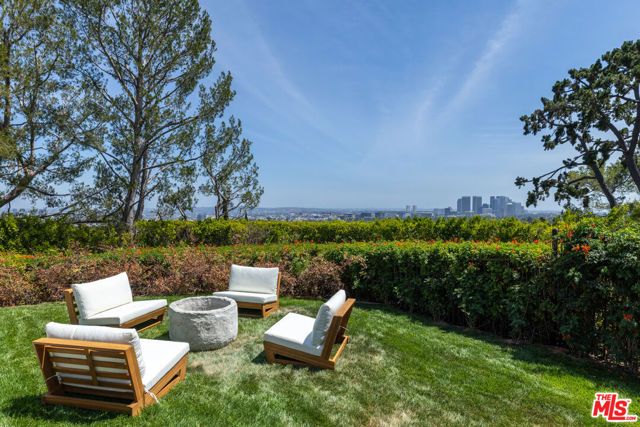 1122 La Altura Road, Beverly Hills, CA 90210
