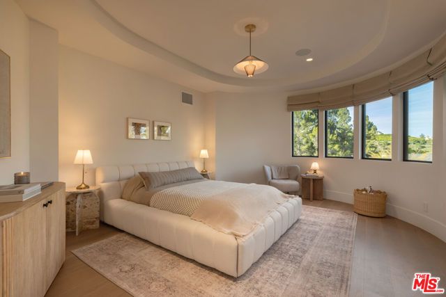 1122 La Altura Road, Beverly Hills, CA 90210