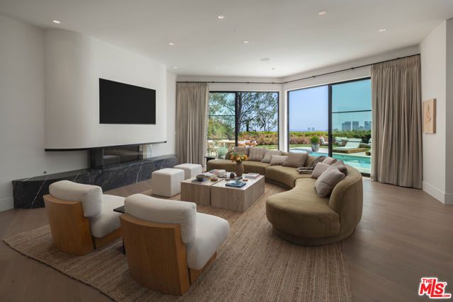 1122 La Altura Road, Beverly Hills, CA 90210