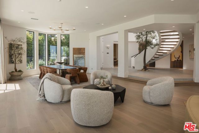 1122 La Altura Road, Beverly Hills, CA 90210