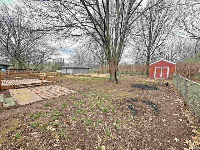 3537 SE Croco RD, Topeka, KS 66605