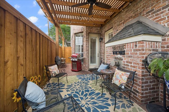 5774 Doliver Drive, Houston, TX 77057