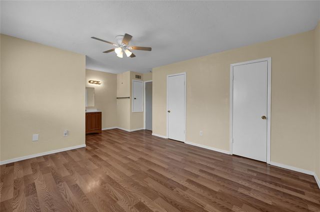 8405 Wilcrest Drive 2800, Houston, TX 77072