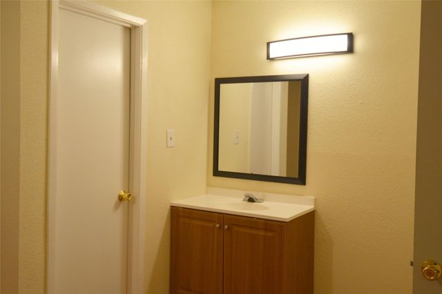 8405 Wilcrest Drive 2800, Houston, TX 77072