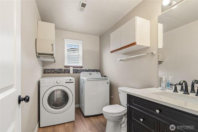 2401 185th Place SE, Bothell, WA 98012