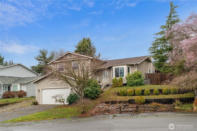 2401 185th Place SE, Bothell, WA 98012