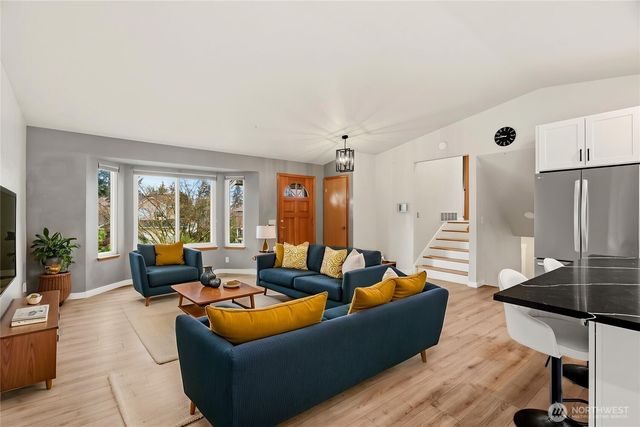 2401 185th Place SE, Bothell, WA 98012