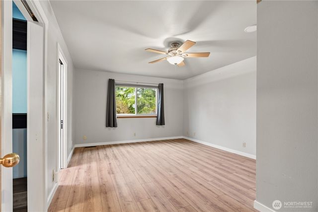 2401 185th Place SE, Bothell, WA 98012