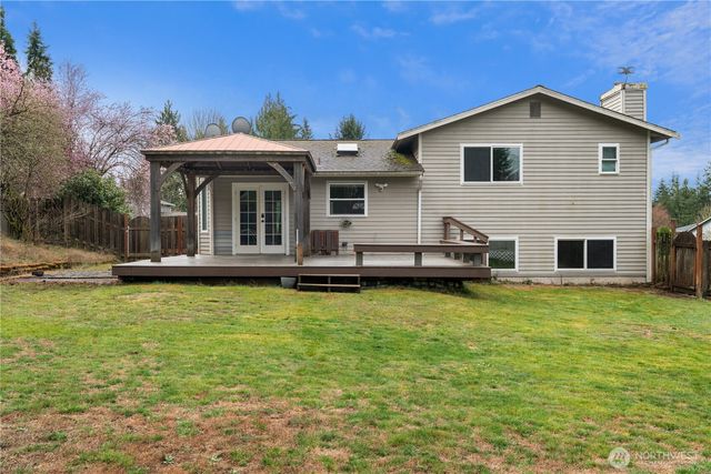 2401 185th Place SE, Bothell, WA 98012