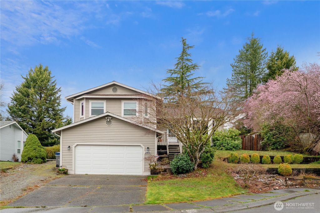 2401 185th Place SE, Bothell, WA 98012