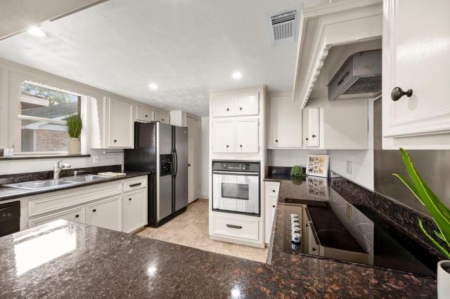 3911 Cypress Lake Drive, Spring, TX 77388