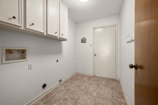 3911 Cypress Lake Drive, Spring, TX 77388