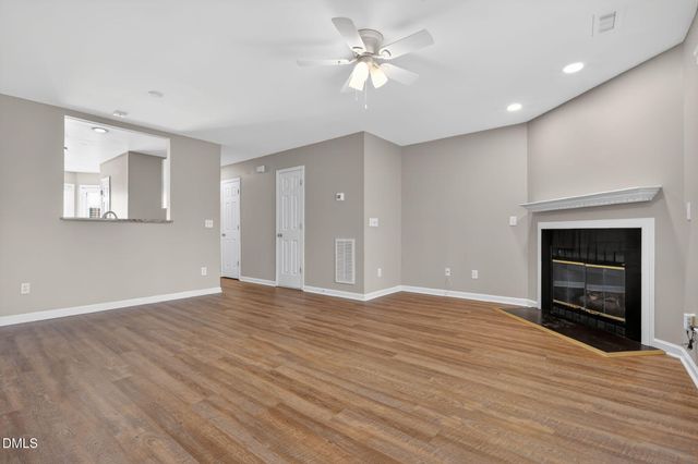 204 Knightsborough Way, Apex, NC 27502