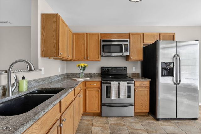 204 Knightsborough Way, Apex, NC 27502