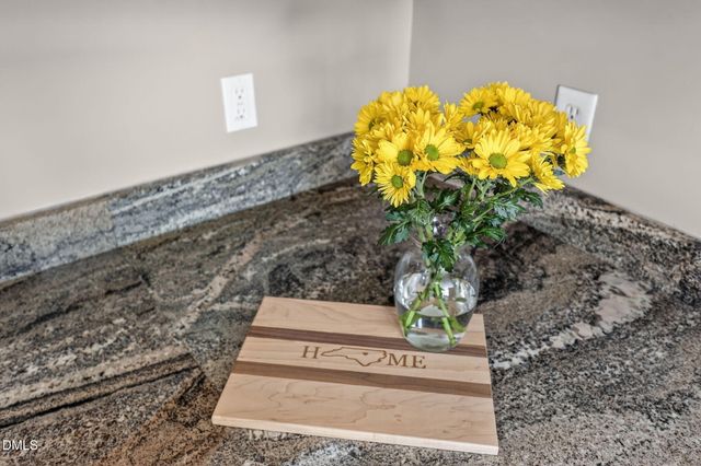 204 Knightsborough Way, Apex, NC 27502