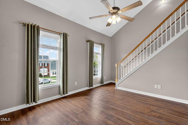 204 Knightsborough Way, Apex, NC 27502