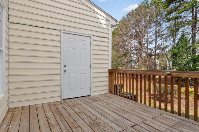 204 Knightsborough Way, Apex, NC 27502