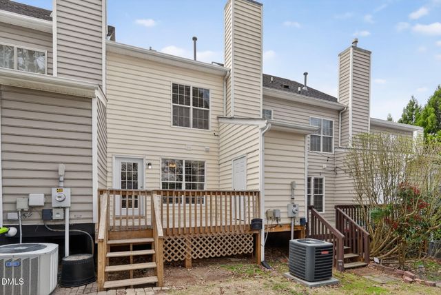 204 Knightsborough Way, Apex, NC 27502