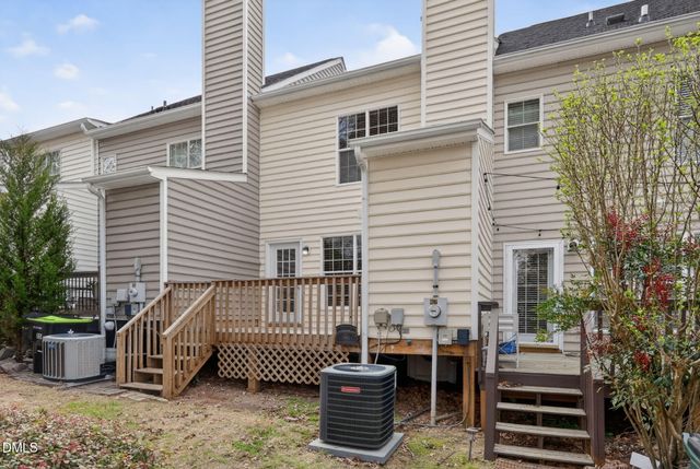 204 Knightsborough Way, Apex, NC 27502