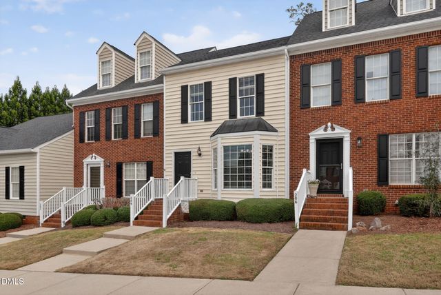 204 Knightsborough Way, Apex, NC 27502