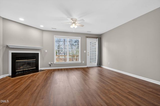 204 Knightsborough Way, Apex, NC 27502