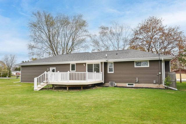 111 S Middle ROAD, Belgium, WI 53004