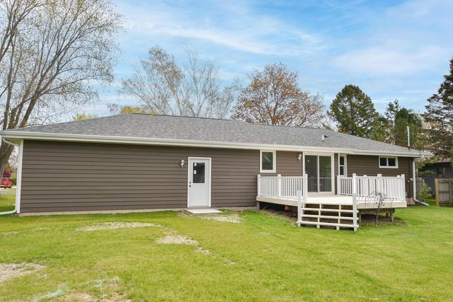 111 S Middle ROAD, Belgium, WI 53004