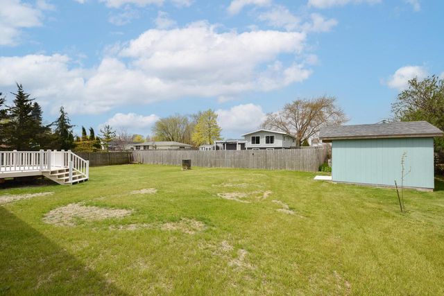 111 S Middle ROAD, Belgium, WI 53004