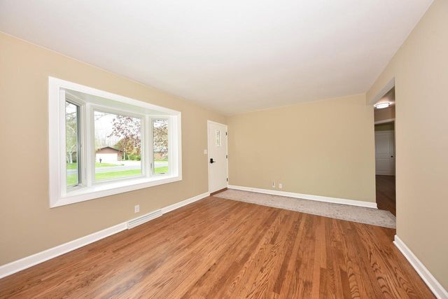 111 S Middle ROAD, Belgium, WI 53004