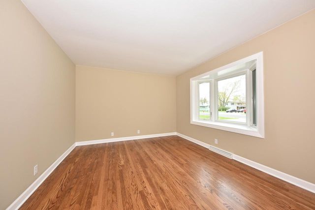 111 S Middle ROAD, Belgium, WI 53004