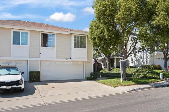 7810 Mission Montana Pl, San Diego, CA 92120