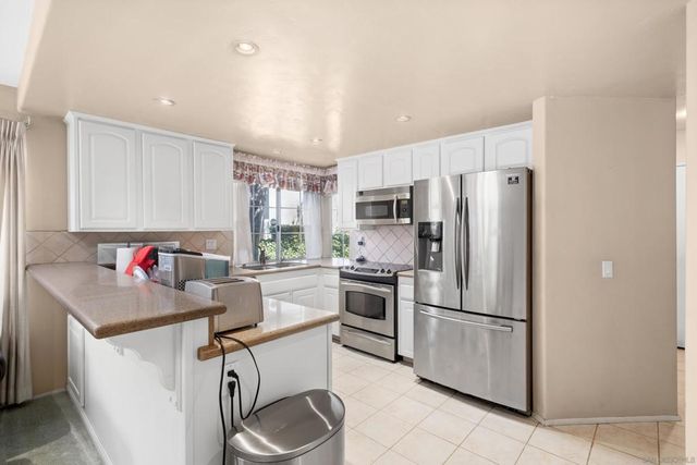 7810 Mission Montana Pl, San Diego, CA 92120