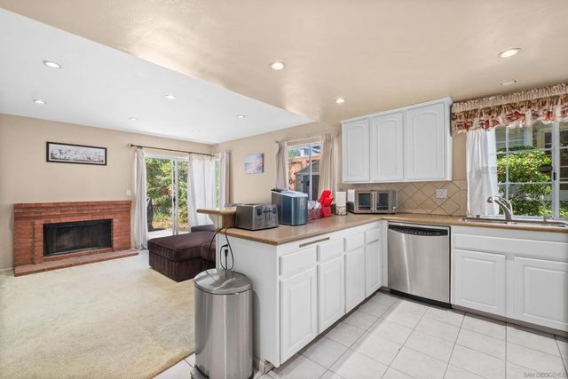7810 Mission Montana Pl, San Diego, CA 92120