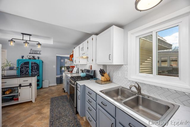 2919 Botsford Avenue, Grand Rapids, MI 49505