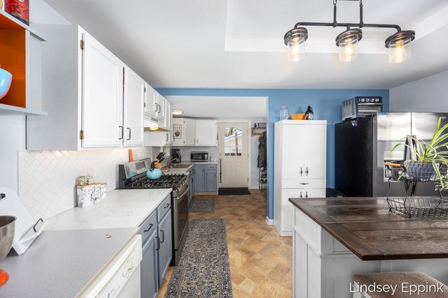 2919 Botsford Avenue, Grand Rapids, MI 49505