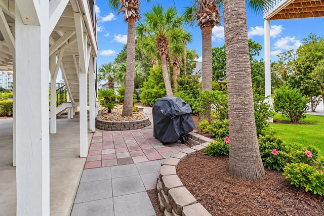 4705 Lewis Dr., North Myrtle Beach, SC 29582