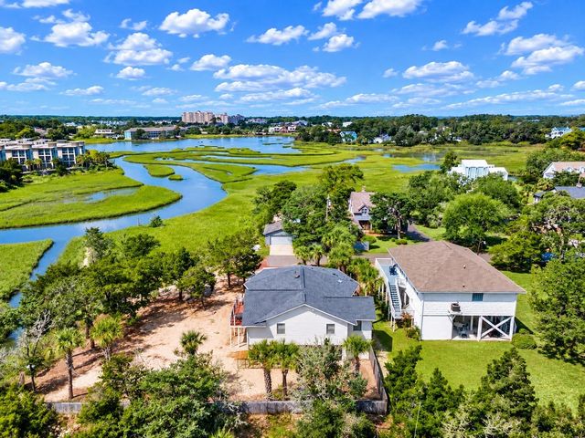 4705 Lewis Dr., North Myrtle Beach, SC 29582