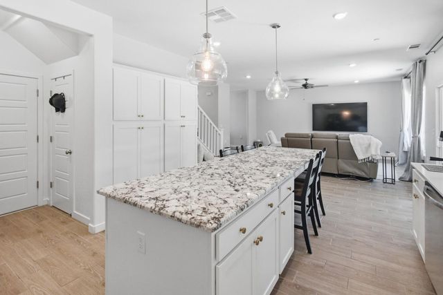 479 S Filbert Avenue, Fresno, CA 93727